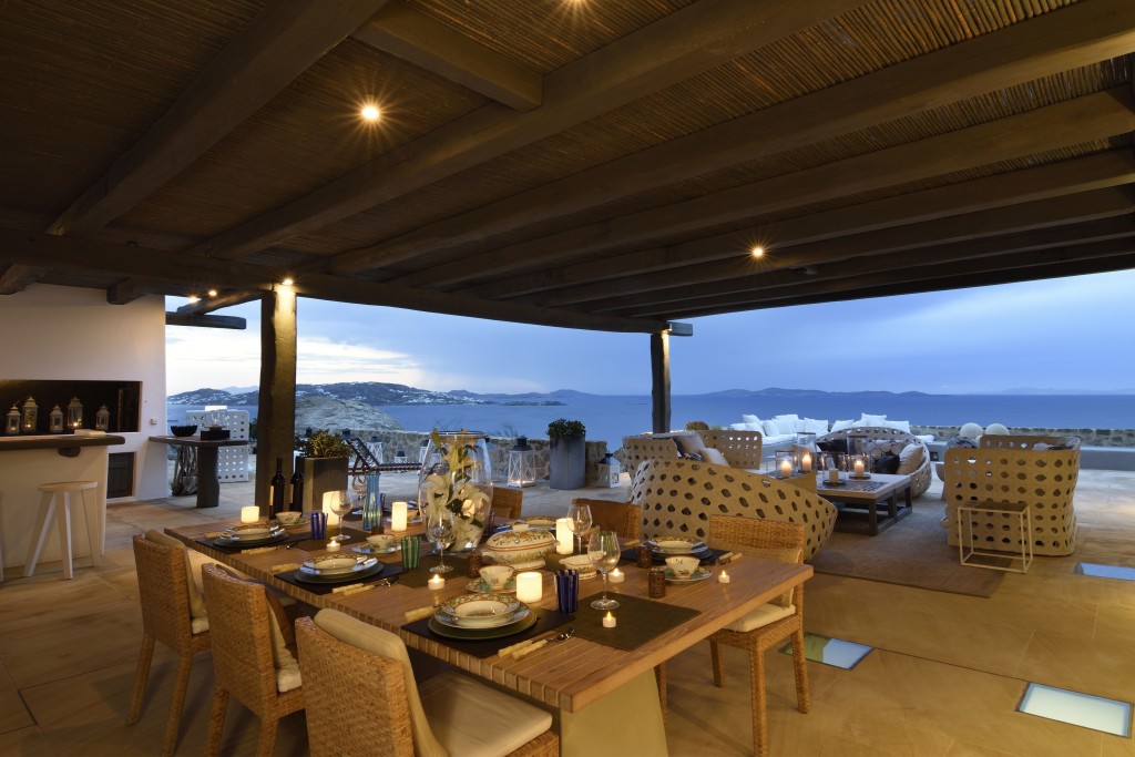 Mykonos Luxury Villa in Agios Stefanos